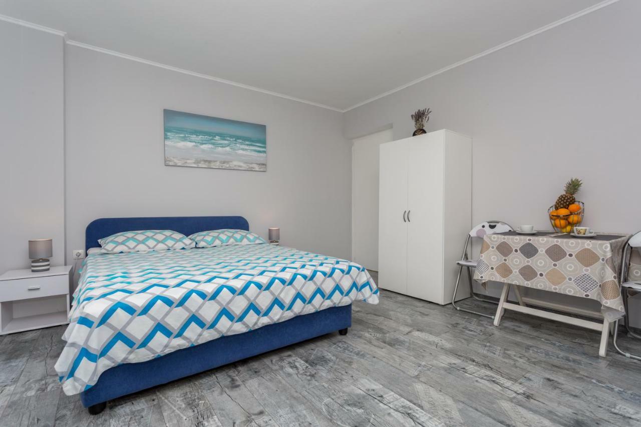 Studio Apartments Gilda Baška Eksteriør bilde