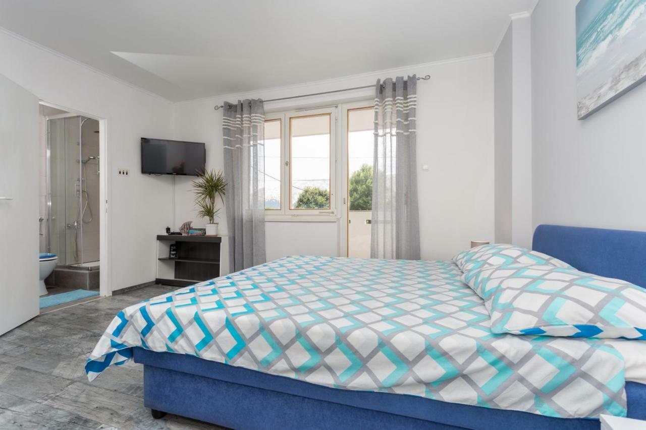 Studio Apartments Gilda Baška Eksteriør bilde