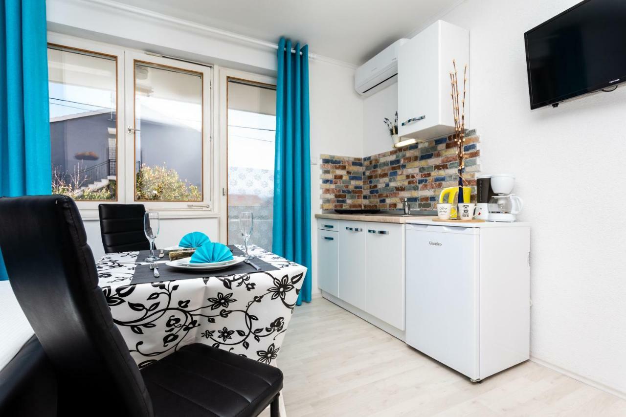 Studio Apartments Gilda Baška Eksteriør bilde